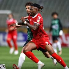 فولاد دنبال مهاجم پرسپولیس و مدافع تراکتور