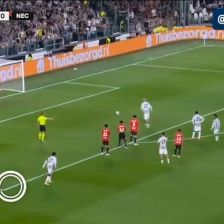 از روی نقطه پنالتی 🔸 یوونتوس [۳]-۰ نایمخن 🔸 ⚽️ وولتماده 🔴 دقیقه ۳۵