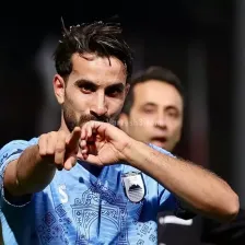 یک سیرجانی رویاهای پرسپولیس را بر باد داد