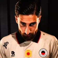 رونمایی از جهانبخش مقابل پی‌اس‌وی
