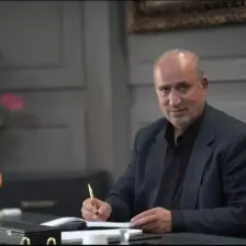 جلسه سرنوشتساز استقلال و تراکتور با تاج