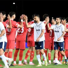 پرسپولیس به دنبال جبران مقابل ملوان/ استقلال متوقف و تراکتور صدرنشین شد