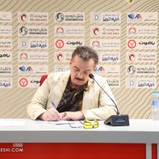 زنوزی و همان حرفهای همیشگی؛ کسی حق دارد بگوید بالای چشمتان ابرو است؟