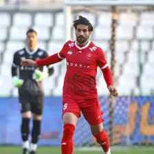 پیشنهاد جدید سپاهان برای جذب مدافع پرسپولیس!