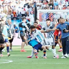 فیفا اعلام کرد: پاردس گاوی را زد اما اخراج نشد!