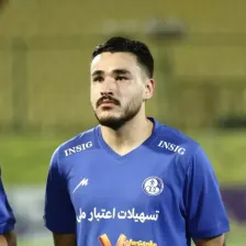 مدافع سابق تراکتور به تیمش بازگشت