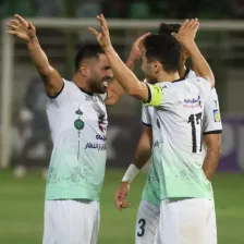 ذوب آهن 1 _ پیکان 0: از حیاکن رها کن تا پیروزی!