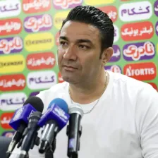 نکونام: استقلال با اوت دستی زمان بازی را میکشت