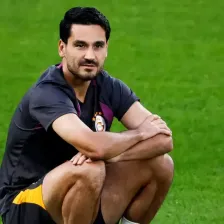 همه ترکیه علیه ستاره سابق بارسا: او باید برود!