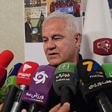 فرشاد پیوس: همه از پرسپولیس قهرمانی میخواهیم