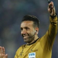 هفته هفتم لیگ بیست و ششم؛ کاظمی و حیدری قاضی بازی های استقلال و پرسپولیس شدند