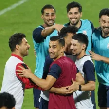 نمایش درخشان و هماهنگ تیم ملی در فرودگاه! (عکس)