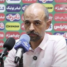 حرکت اعتراضی عجیب نویدکیا در نشست خبری پس از بازی با استقلال خوزستان