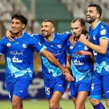 یک مرد پیدا شد که به بیرانوند گل بزند!