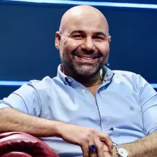 خداحافظی متفاوت سرمربی 53 ساله استقلال!