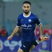 تماس محرم برای جذب مهاجم گلگهر