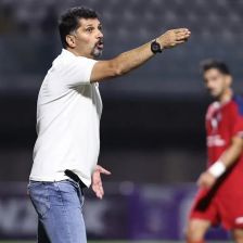 تکذیب خبر برکناری سرمربی نساجی؛ مجتبی حسینی فعلا ادامه میدهد