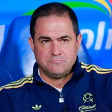 عذرخواهی سرمربی بهخاطر حرکت سعید عزت!