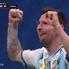 ویدیو| مسی هم مثل رونالدو و نیمار اشک ریخت، اما اشک شوق!
