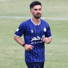 عبور عالیشاه از محرومیت با دیوان حافظ! (عکس)