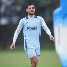رسمی: بازیکن سابق استقلال شاگرد منصوریان شد