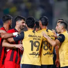 گزارش زنده: سپاهان 0 - تراکتور 1