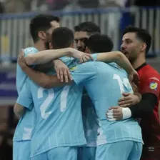 استعداد و کارگروهی: دو گل از دو سالنیباز ۲۰ ساله