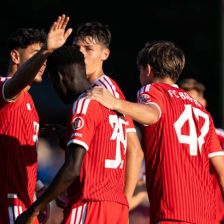 بایرن 15-0 برد و اسکوردبورد کم آورد!