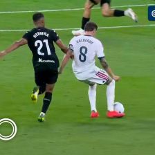 روی پاس دیدنی والورده 🔸 رئال مادرید [۱]-۰ سوسیه‌داد 🔸 ⚽️ کیلین امباپه 🔴 دقیقه ۴۰