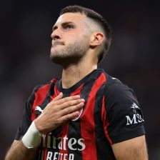 پورتو و سانتیگو خیمنز؛ توافق با مهاجم میلان حاصل شد