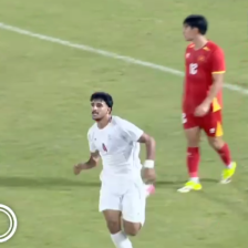 اوت دستی باز هم گره‌گشا شد 🔸 ویتنام ۱-[۱] ایران 🔸 ⚽️ آریان مالی 🔴 دقیقه ۵۰ ➕ مقدماتی زیر ۲۰ سال قهرمانی آسیا