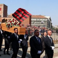 مشاور استقلال در مراسم تدفین فرانکو بارزی +عکس