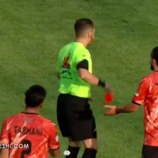 اخراج زود هنگام، روند بازی پرسپولیس را تغییر می‌دهد؟/ اولین میزبانی تاریخ از پرسپولیس تبدیل به خاطره تلخ شد!
