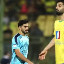 امضای پاسور چادرملو روی دومین برد(عکس)