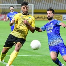 مدافع استقلال به سپاهان پیوست