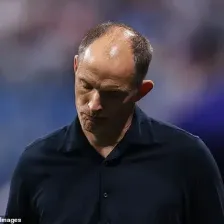 انتقاد از توخل به انگلیسیِ سخت!