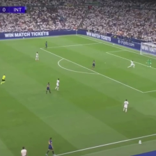 چیکار کرد مارتینز! 🔸 رئال مادرید [۲]-۰ اینتر 🔸 ⚽️ فده والورده 🔴 دقیقه ۲۳