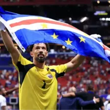 اشکهای گلر کیپورد برای مادرش جواب داد