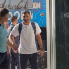 ورود بازیکنان چادرملو به ورزشگاه برای تقابل با استقلال