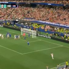 گل دوم را با سر زد انگلیس [۲]-۱ کرواسی ⚽️ هری کین ⏱️ دقیقه ۴۲