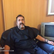 حمله پیشکسوت پرسپولیس به علی دایی و کریم باقری: قلعهنویی را مسخره میکنید چون از همه بهتر است/ بیرانوند راست گفته، باید مجسمه سرمربی تیم ملی را ساخت